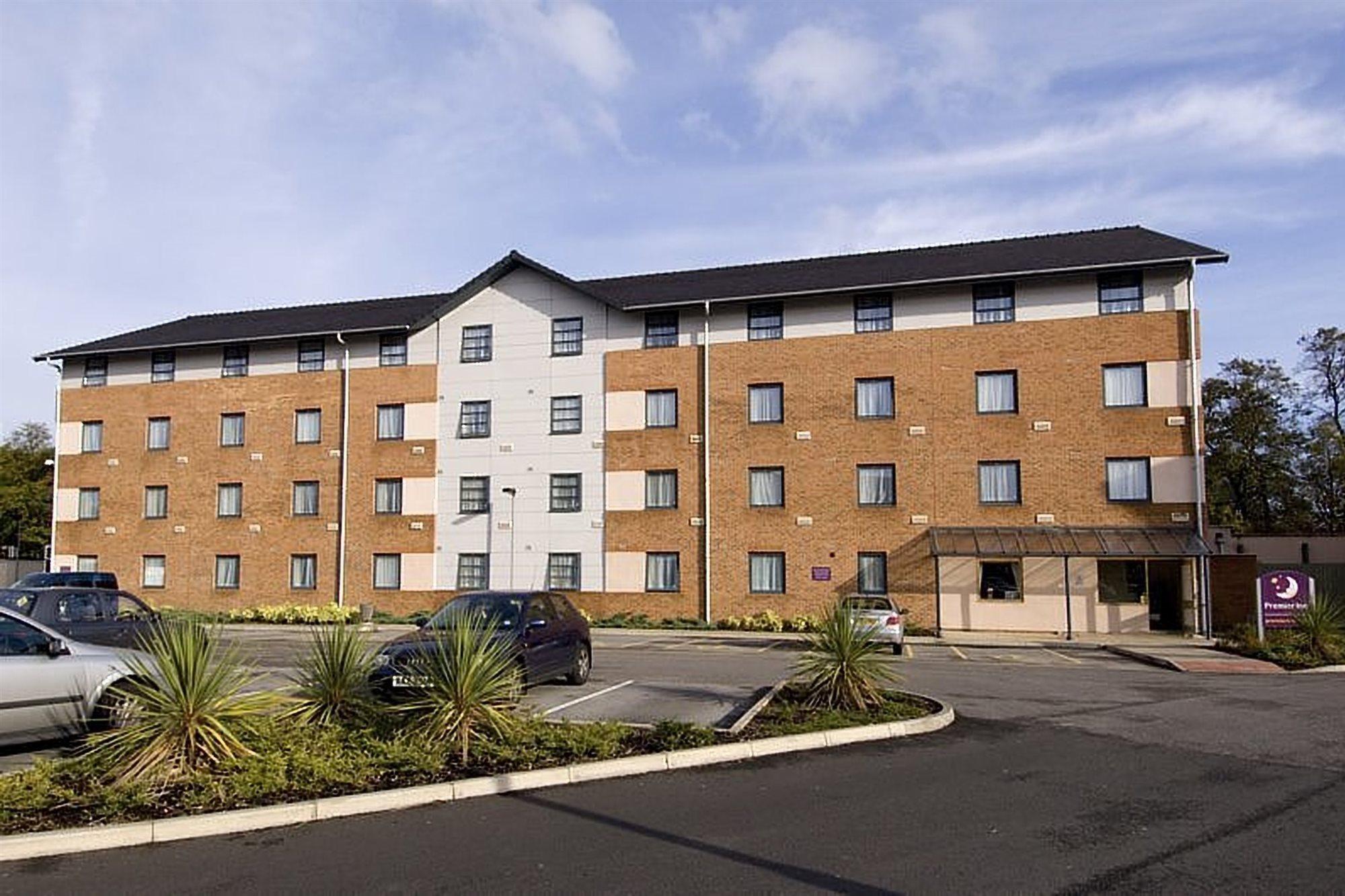 Premier Inn Manchester West Didsbury Exterior photo