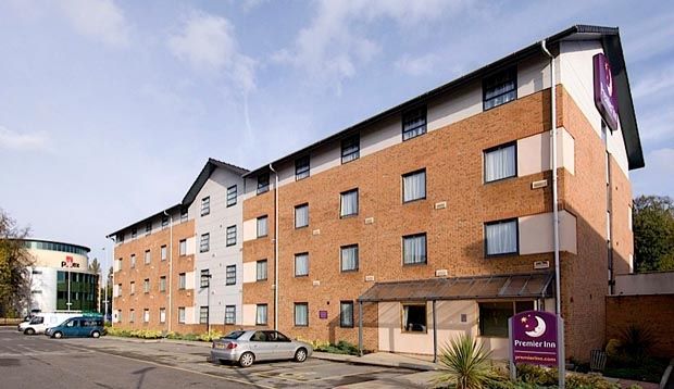 Premier Inn Manchester West Didsbury Exterior photo